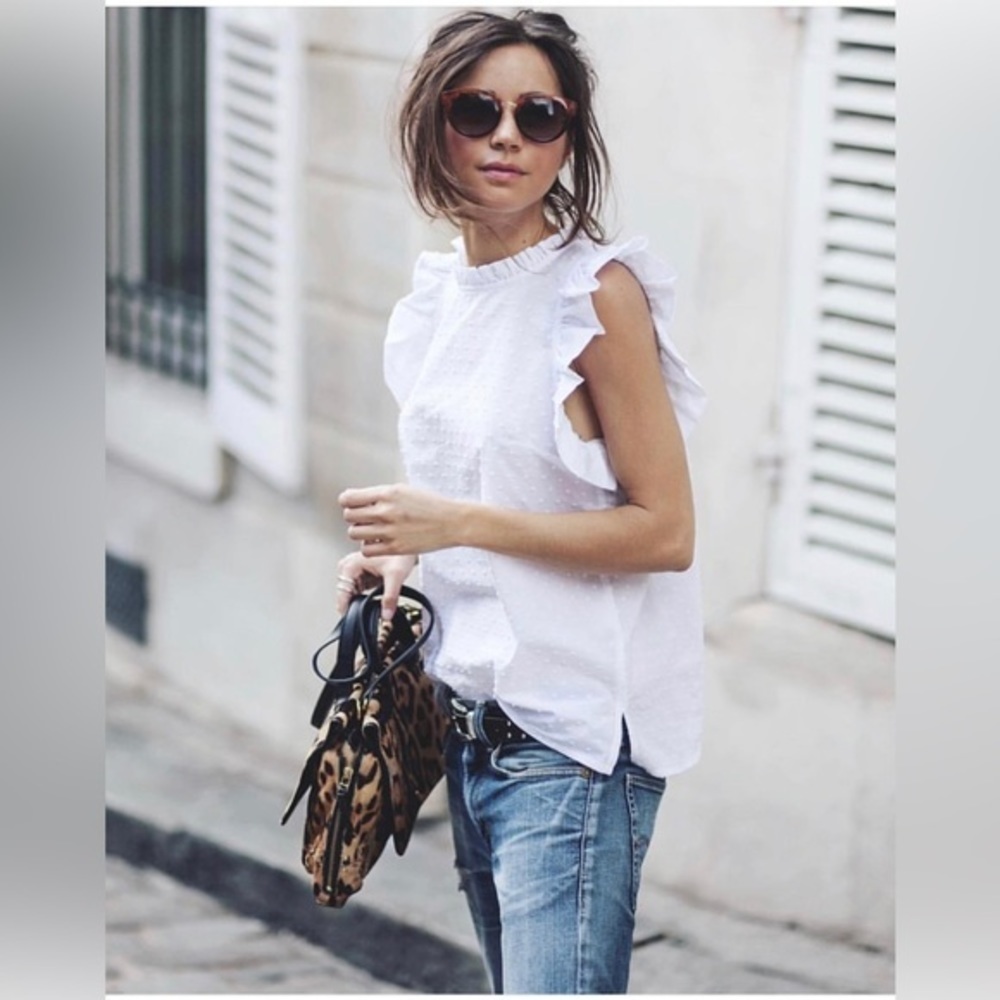 Mademoiselle D Sleeveless Top